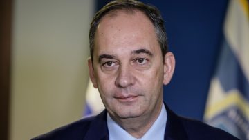 ÅÐÉÓÊÅØÇ ÔÏÕ ÁÍÁÐËÇÑÙÔÇ ÕÐÏÕÑÃÏÕ ÐÑÏÓÔÁÓÉÁÓ ÔÏÕ ÐÏËÉÔÇ ÁÑÌÏÄÉÏÕ ÃÉÁ ÔÇÍ ÌÅÔÁÍÁÓÔÅÕÔÉÊÇ ÐÏËÉÔÉÊÇ ÃÉÙÑÃÏÕ ÊÏÕÌÏÕÔÓÁÊÏÕ ÓÔÏ ÕÐÏÕÑÃÅÉÏ ÅÌÐÏÑÉÊÇÓ ÍÁÕÔÉËÉÁÓ (EUROKINISSI/ÃÉÁÍÍÇÓ ÐÁÍÁÃÏÐÏÕËÏÓ)