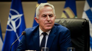 αποστολακης