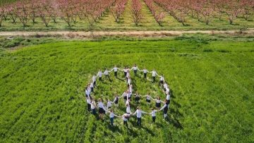 w21-93702VeroiaPhotoPeace (1)