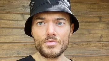 dabebbfa7dd64b7a9b082204df98c7f1