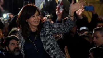 ARGENTINA-POLITICS-JUSTICE-CORRUPTION-FERNANDEZ-SUPPPORTERS