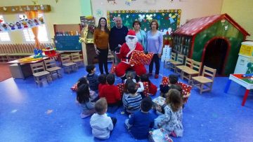 ΧΡΙΣΤΟΥΓΕΝΝΙΑΤΙΚΑ ΔΩΡΑ ΣΤΑ ΠΑΙΔΙΑ ΤΩΝ ΔΗΜΟΤΙΚΩΝ ΒΡΕΦΟΝΗΠΙΑΚΩΝ ΣΤΑΘΜΩΝ ΚΙΛΚΙΣ 2