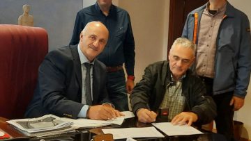 Υπογραφή σύμβασης για το έργο ηλεκτροφωτισμού στον κόμβο Μεταλλικού