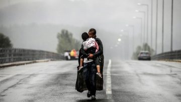 3YannisBehrakisReuters