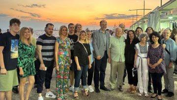 ΤΣΑΒΛΗΣ ΜΠΑΡΜΠΟΥΝΑΚΗΣ ΟΛΟΙ ΕΜΕΙΣ – Copy