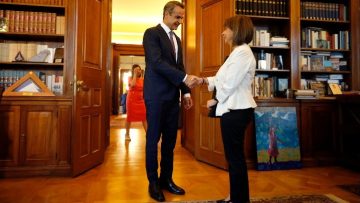 μητσοτακης σακελλαροπουλου