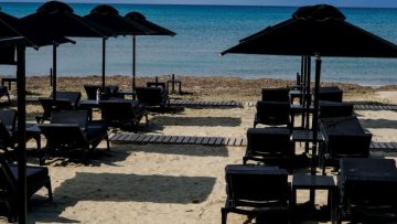 παραλια ξαπλωστρεςpg