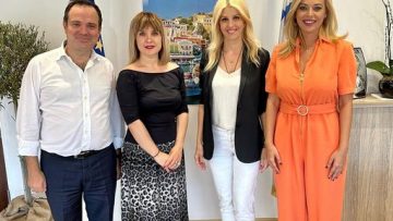 Photos_ElenaRapti_ΣΥΝΑΝΤΗΣΗ ΜΕ Π ΚΡΥΣΤΑΛΛΙΔΟΥ