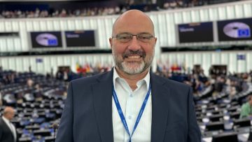 ARNAOUTOGLOU STRASBOURG 2