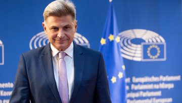 φαραντουρης