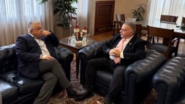 ΣΤΙΓΜΙΟΤΥΠΟ ΑΠΟ ΤΗΝ ΕΠΙΣΚΕΨΗ ΤΟΥ ΥΦΥΠΟΥΡΓΟΥ ΠΑΙΔΕΙΑΣ